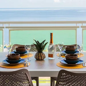 luxury-seafront-3beds-flat-pool.hotelssaintjulians.com/