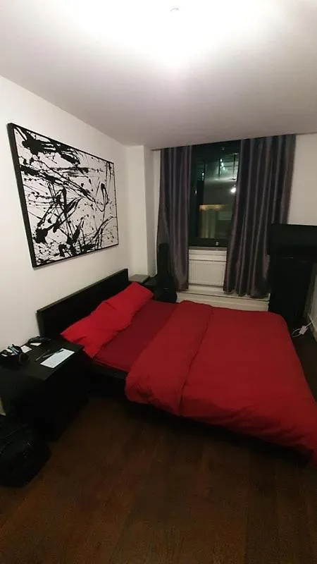 Double Room With Shared Bathroom Лондон 0*,