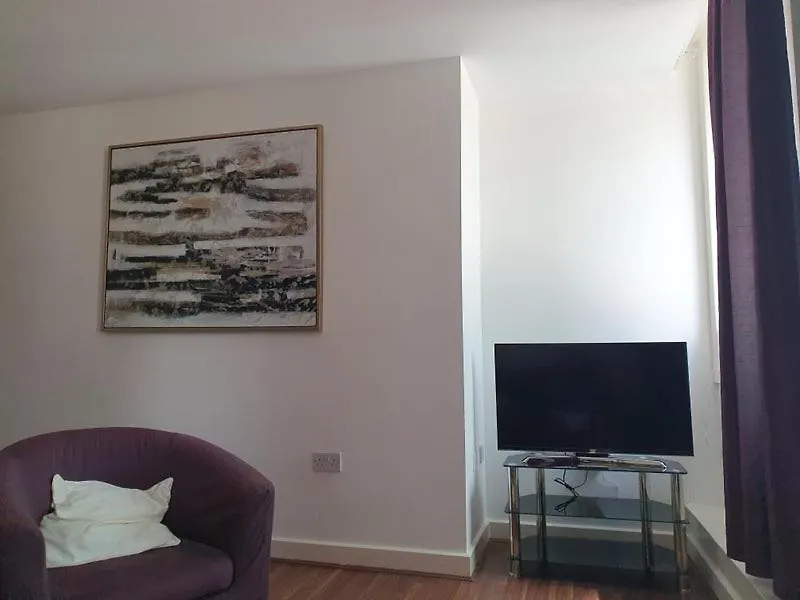 Double Room With Shared Bathroom Лондон Проживание в семье
